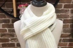How to wash the dyed white scarf?