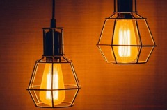 Why do light bulbs flicker on and off?