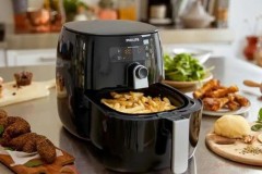 Can I put foil in an air fryer?