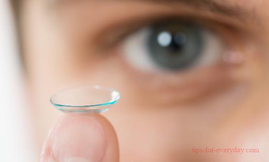 Precautions for cleaning contact lenses1