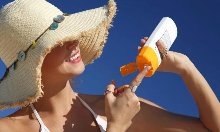 Is daily sunscreen bad for your skin?1