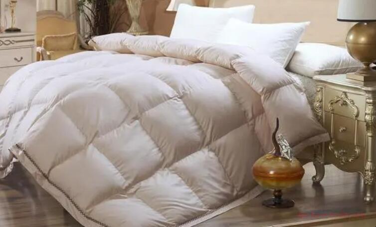 What is the difference between goose down quilt and silk quilt?1